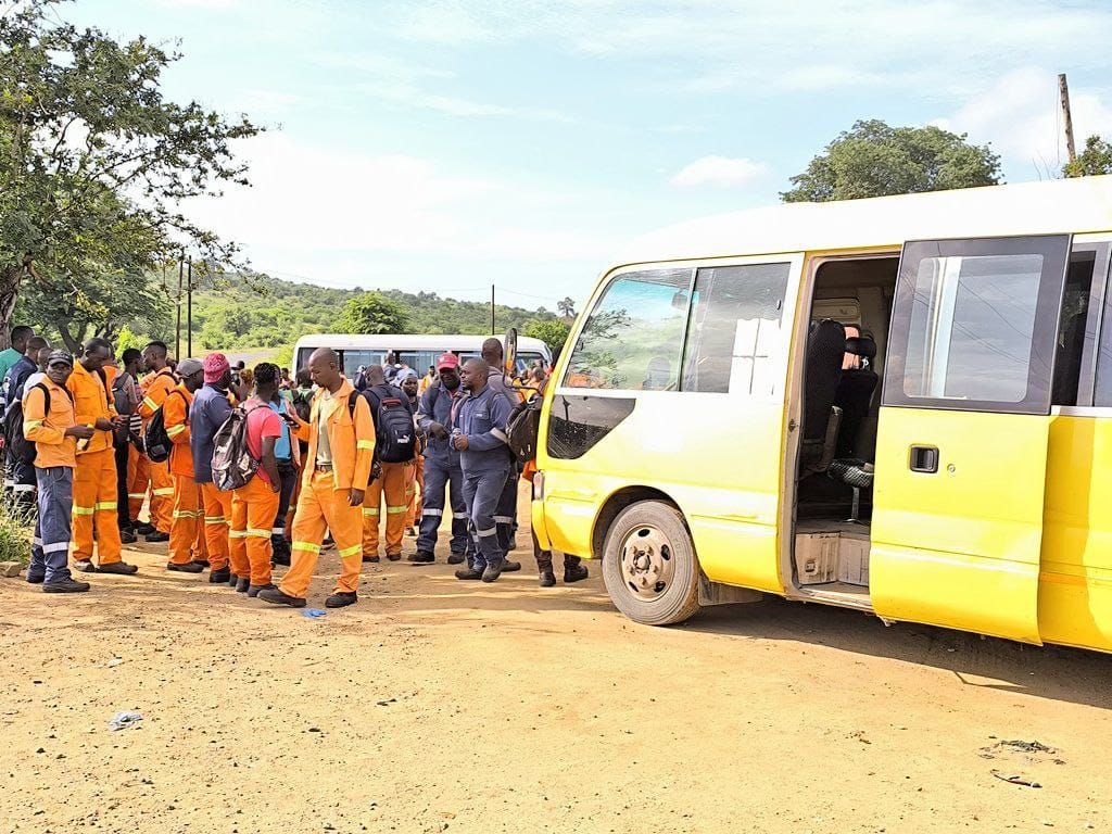 Contractor of coal miner Vulcan backs down after strike action