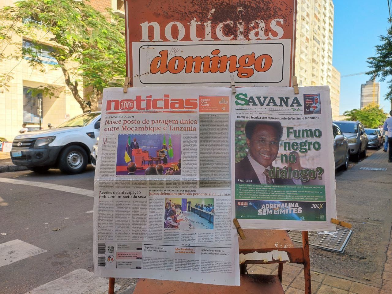 The one-stop border crossing to nowhere