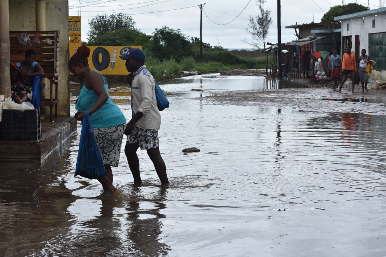 Authorities crumble under flood water