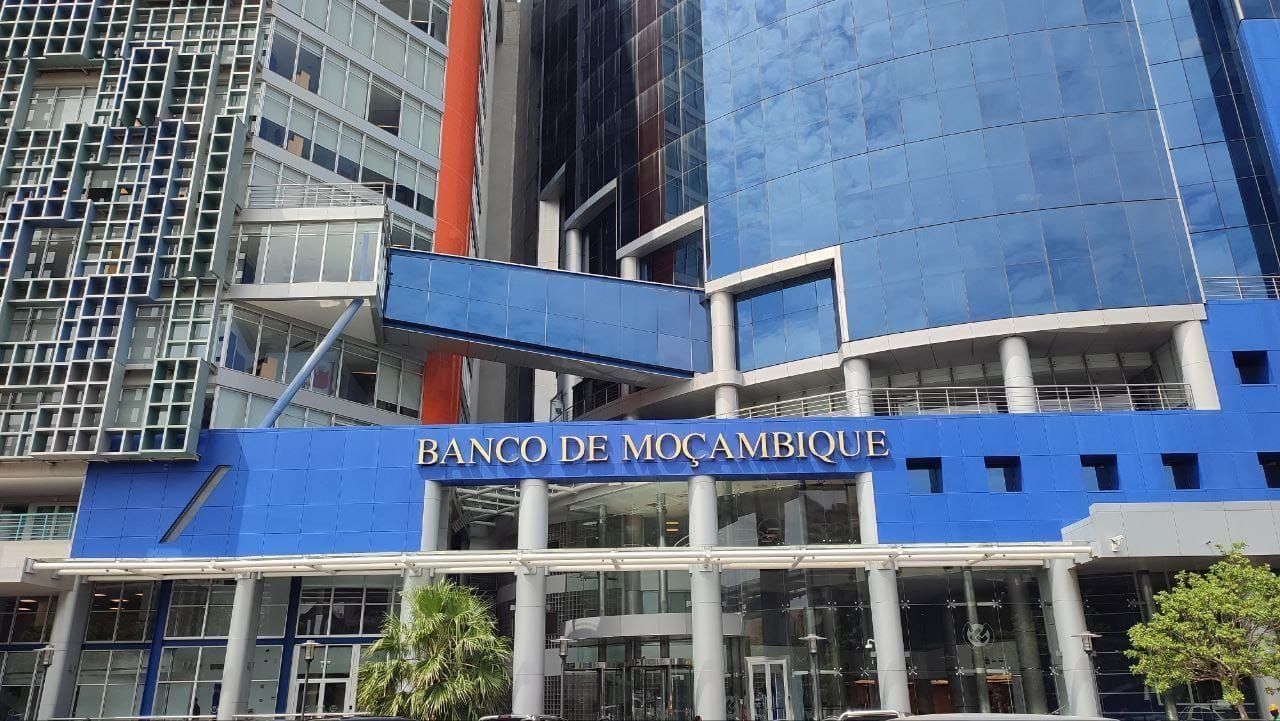 Chapo revokes central bank governor appointment amid ‘hidden debts’ accusation storm