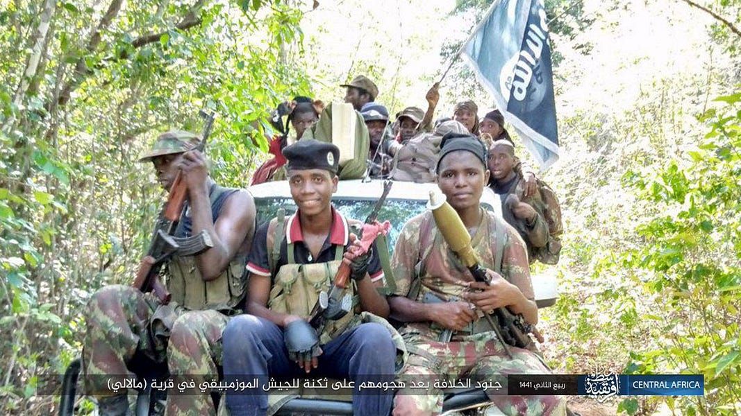 Islamic State claims to kill 16 Mozambican police; Paying hidden debt guarantees undermines London lawsuit, says FMO
