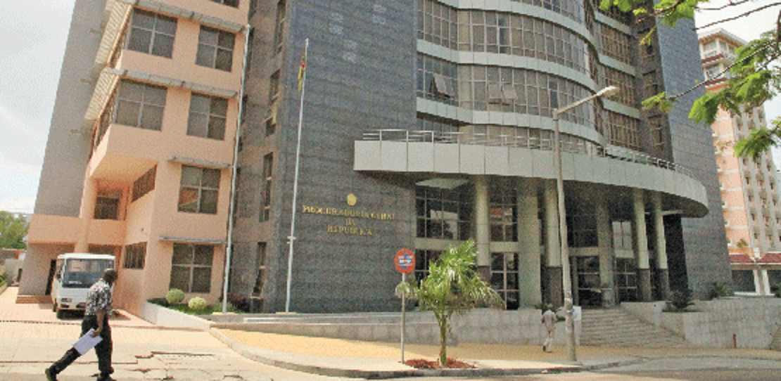 Tender to launch in November for Mozambique international debt audit