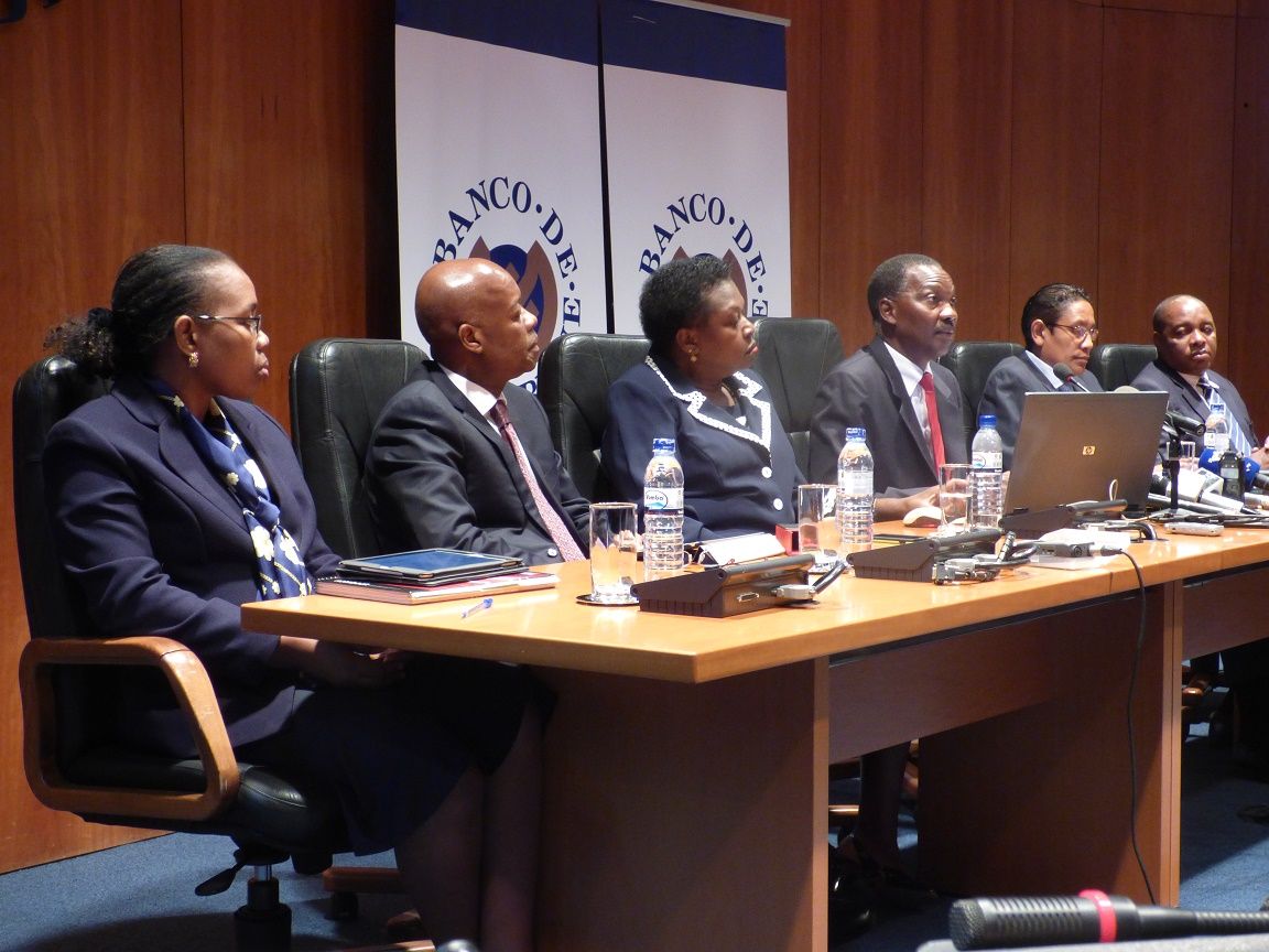 Bank of Mozambique seen holding rates while opinions differ on metical performance