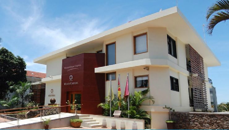 Moza Banco owner seeks shareholder cash injection to keep control of bank