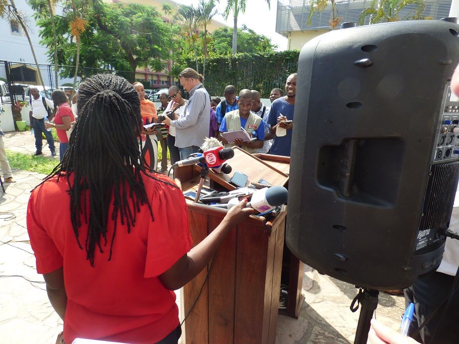 Mozambique leaders extend truce by two months