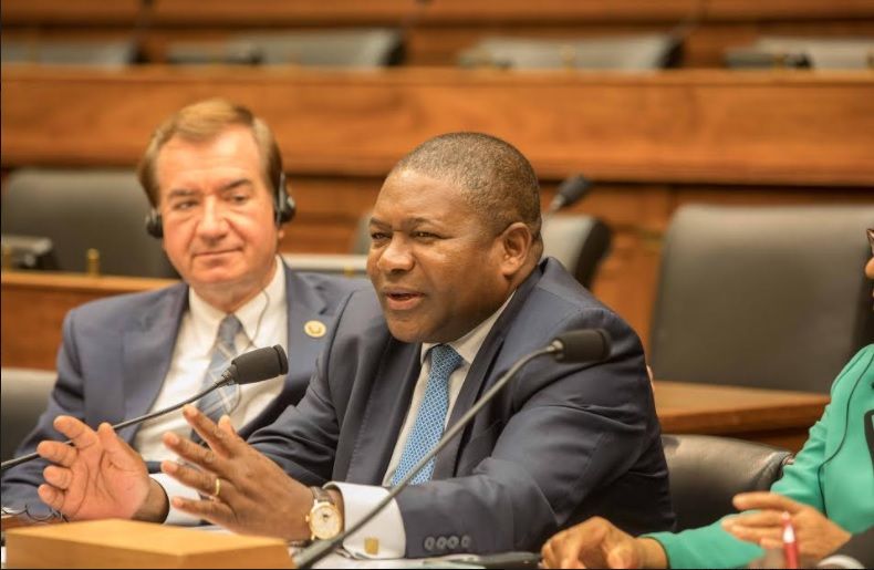 Secretary Tillerson meets Mozambique President as ExxonMobil prepares to explore