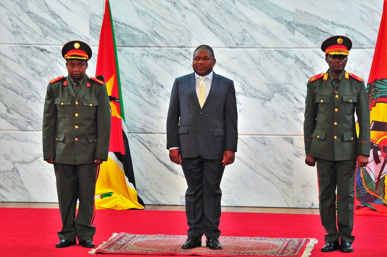 Nyusi shakes up command of Mozambique war college
