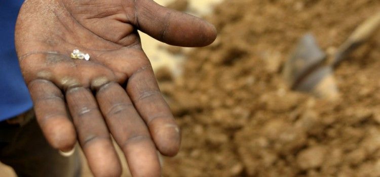 Kimberley Process delays put Mozambican diamond companies on hold