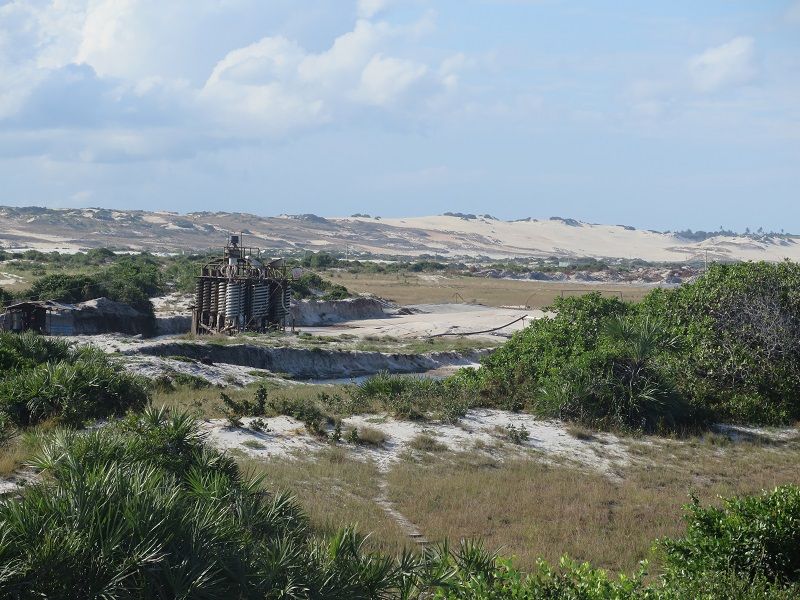 Unlicensed Chinese sand mine causing devastation on Nampula coastline