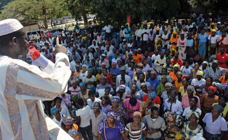 Quelimane mayor Manuel de Araujo dismissed over switch to Renamo