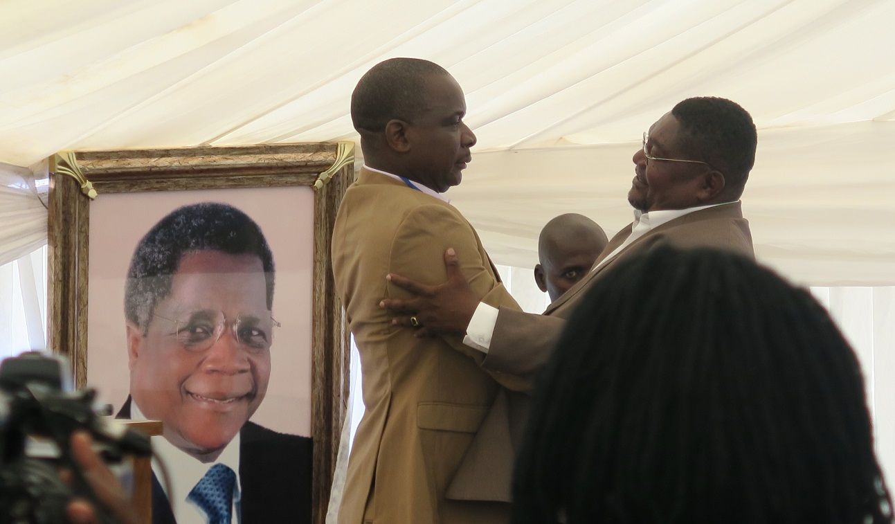 Ossufo Momade promises to work for peace as new leader of Renamo