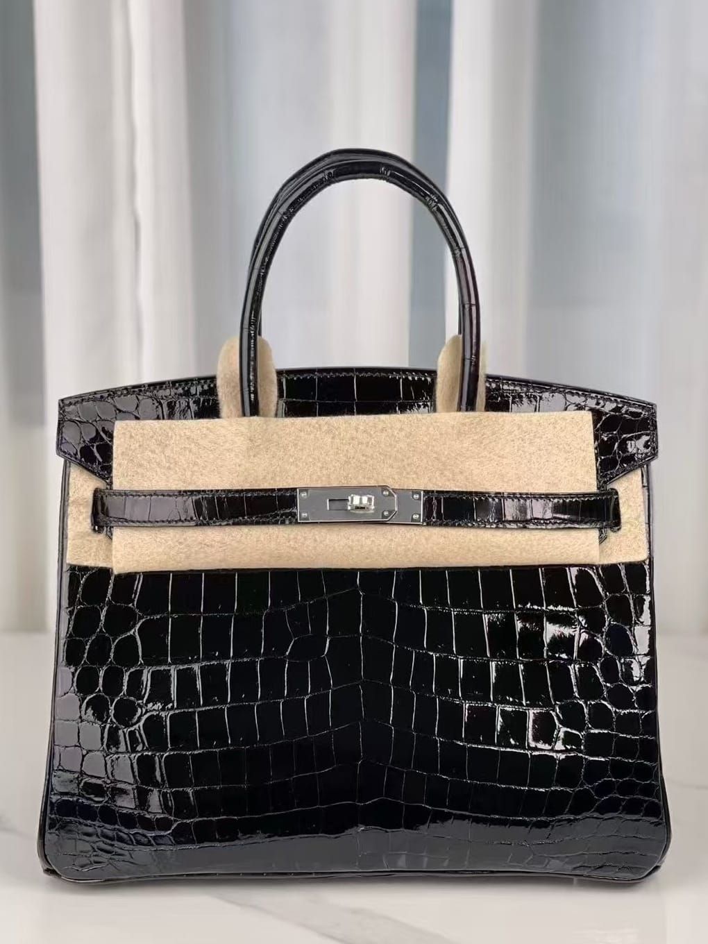 Hermès Birkin 30 Black Shiny Niloticus Porosus Crocodile Leather Handbag Palladium Hardware