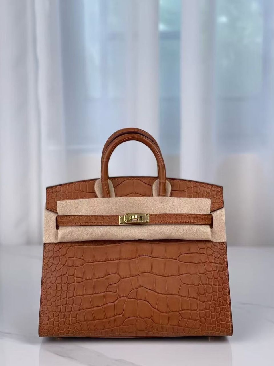 Hermes Birkin 20 Golden Brown Matte Alligator Leather Handbag Gold Hardware