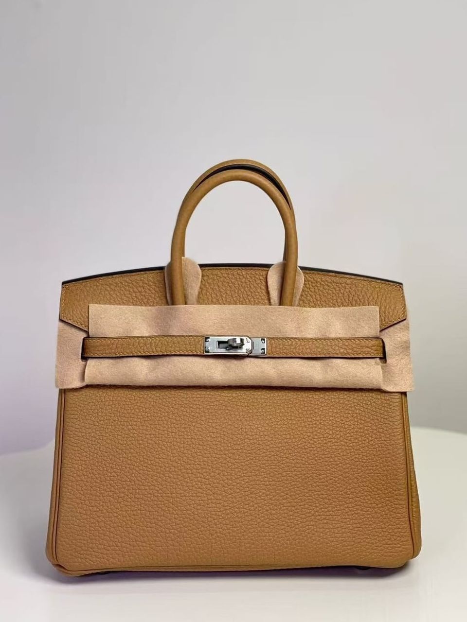 Hermès Birkin 25 Biscuit Togo Leather Handbag Palladium Hardware