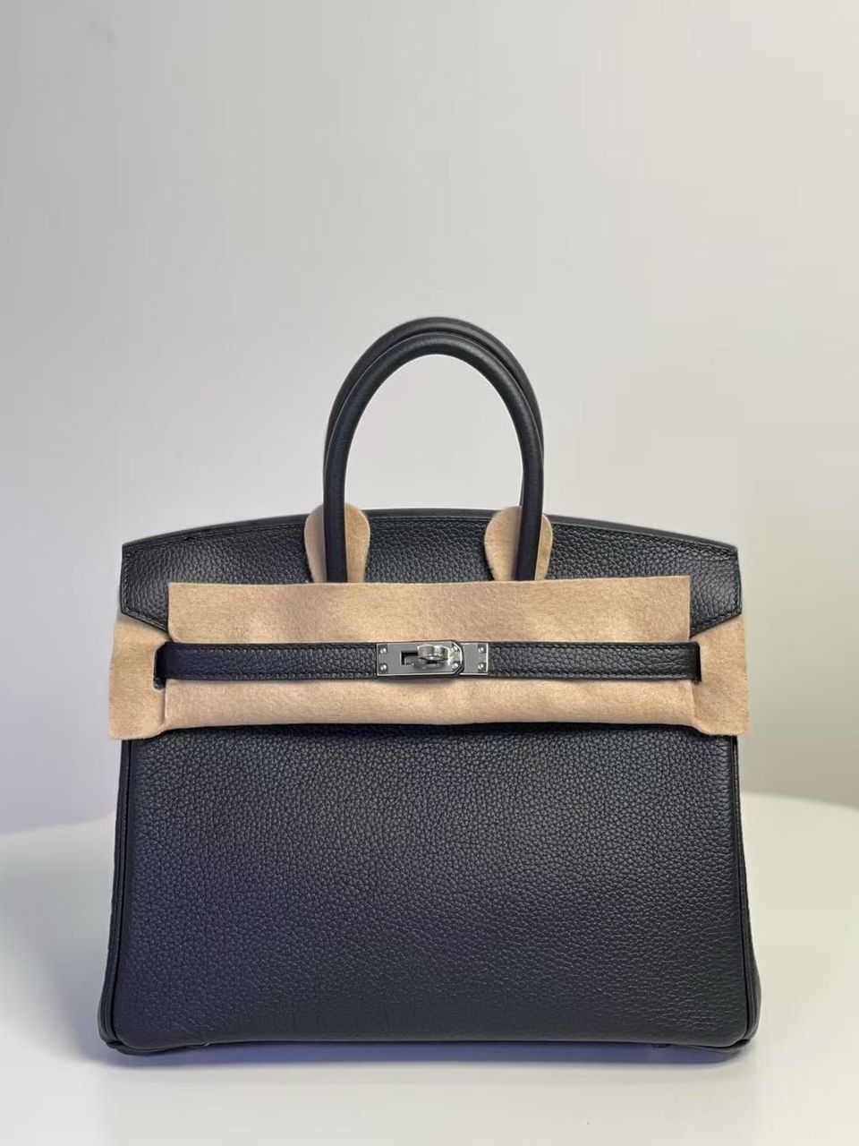 Hermès Birkin 25 Noir（Black） Togo Leather Handbag Palladium Hardware 89
