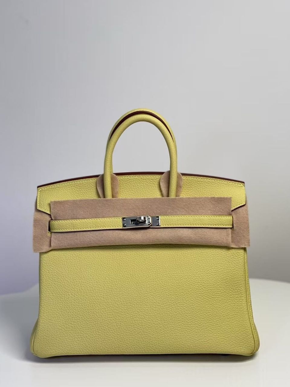 Hermès Birkin 25 Jaune Poussin Togo Leather Handbag Palladium Hardware