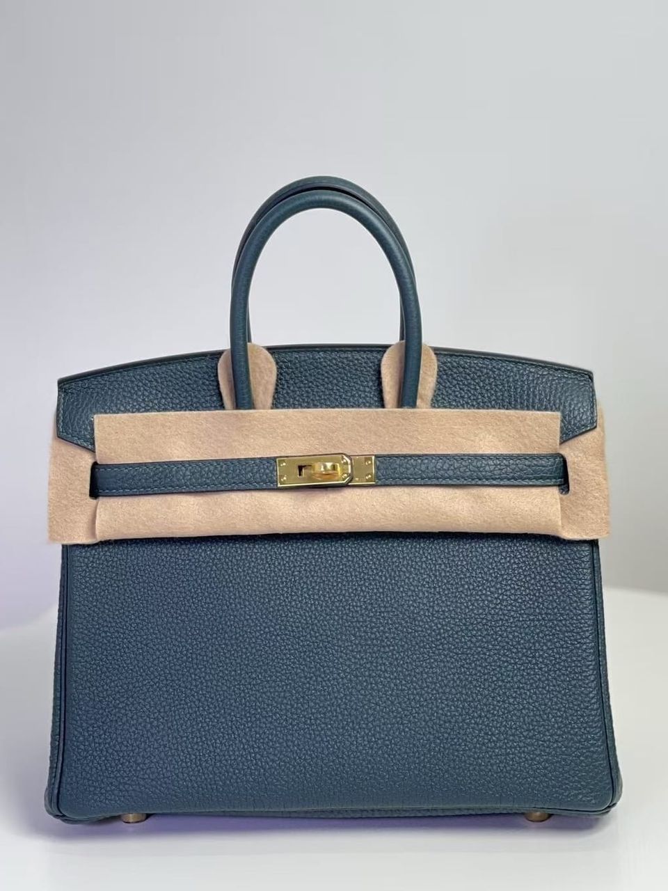 Hermès Birkin 25 Rousseau Green Togo Leather Handbag Gold Hardware