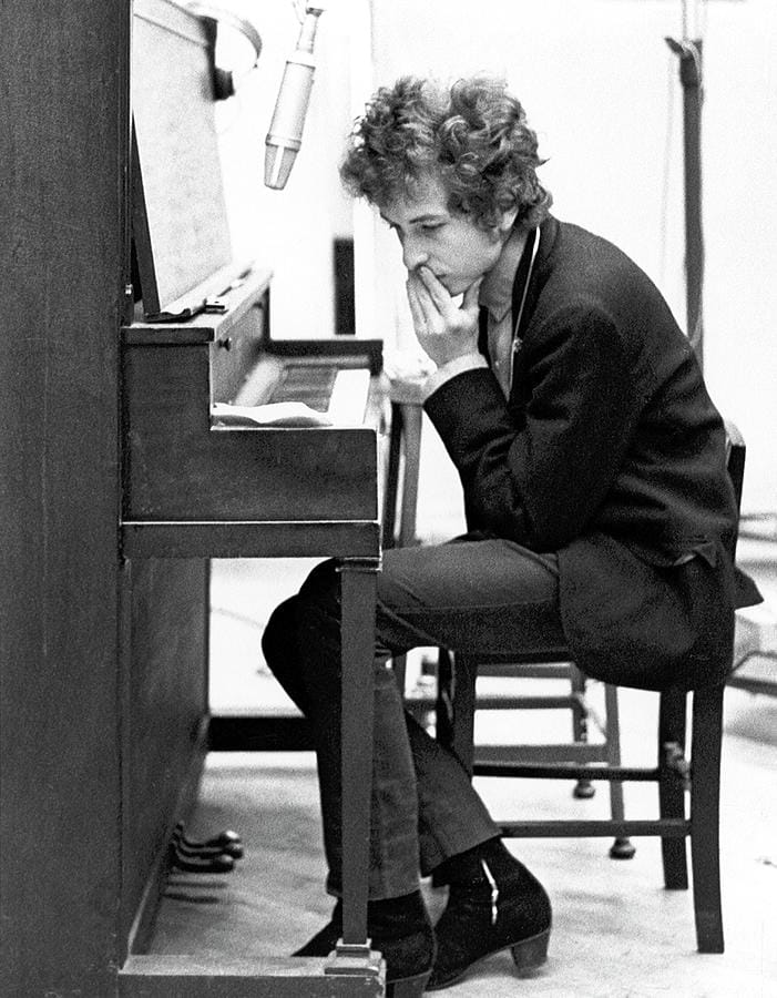 Bob Dylan recording Highway 61 Revisited, 1965 — Michael Ochs Archives.