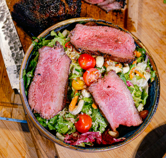 Salade Thaï au bœuf grillé au barbecue