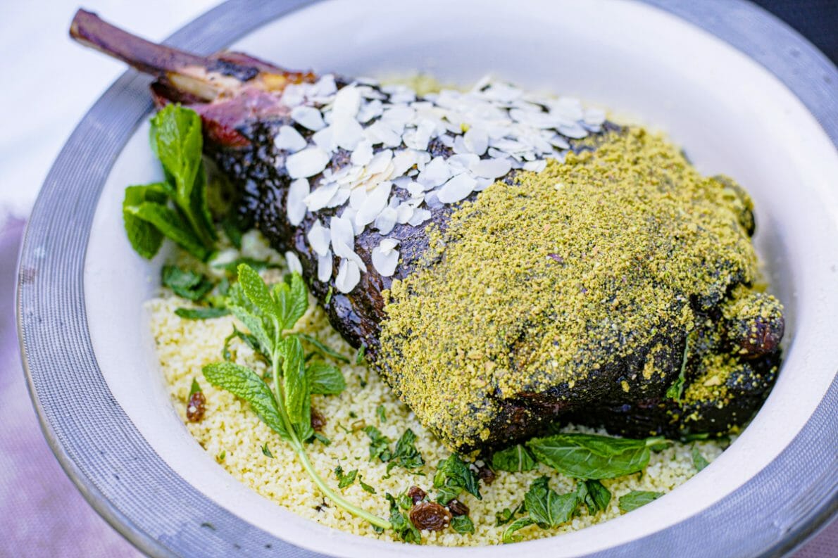 Gigot d’agneau à la marocaine au barbecue