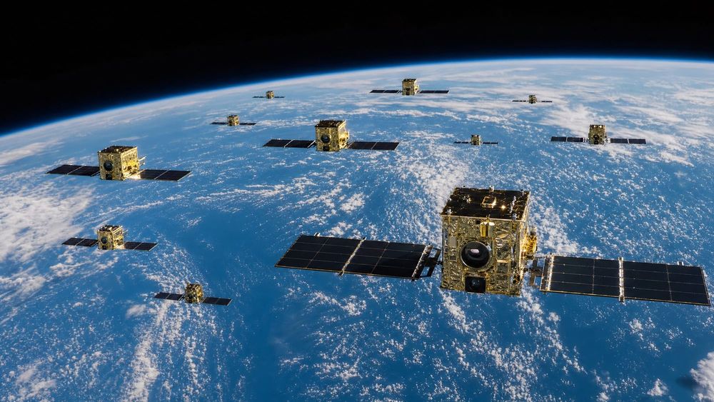 THE PENTAGON ORDERS 36 MORE MISSILE-TRACKING SATELLITES IN $1.75 BILLION SPRINT