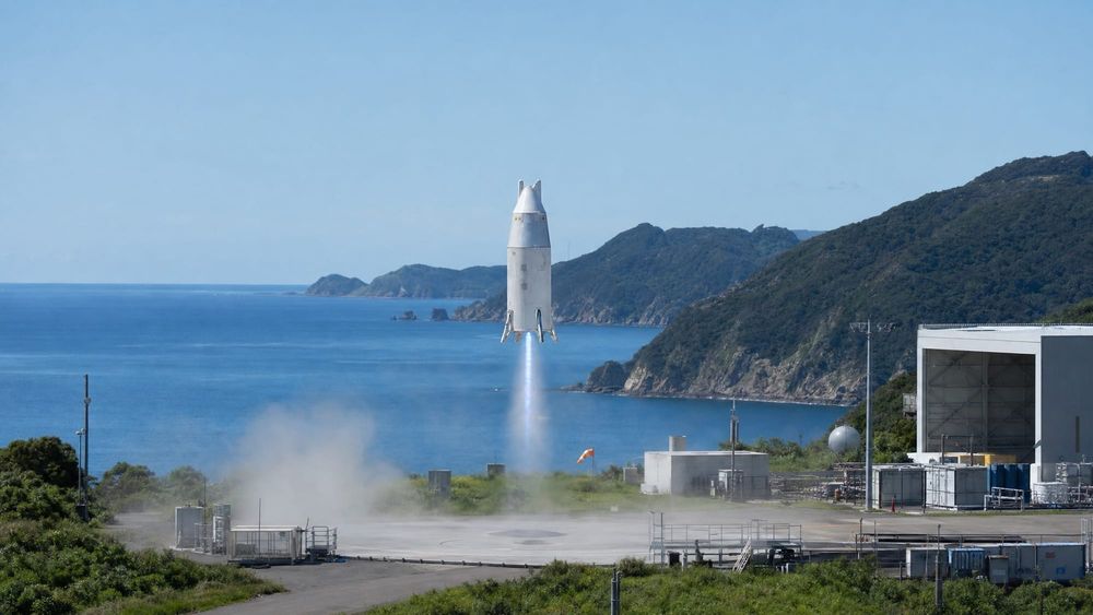ANOTHER REUSABLE ROCKET? JAPAN LAUNCHES AND LANDS ITS RV-X PROTOTYPE
