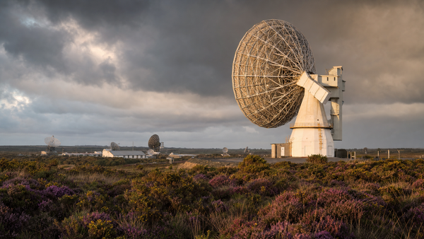 INTUITIVE MACHINES IS BUILDING THE PHONE NETWORK FOR THE MOON