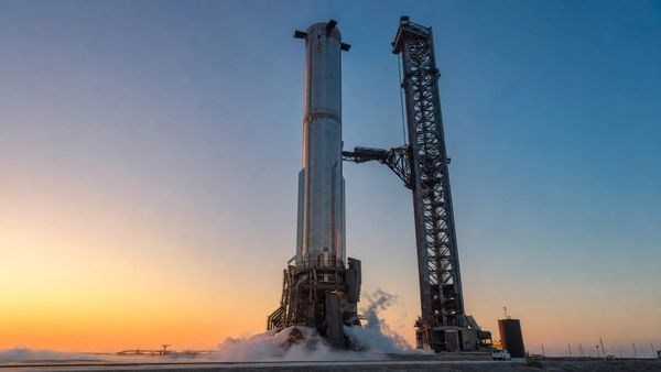 Starship Flight 13 Takes Shape as Booster 20 and Ship 40 March Toward Fire