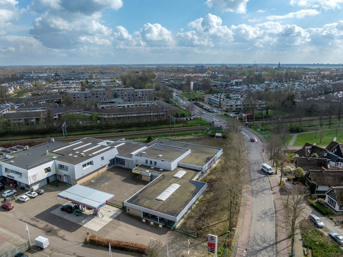 Nieuws uit Castricum: minder statushouders in bekritiseerde Bakkumse showroom