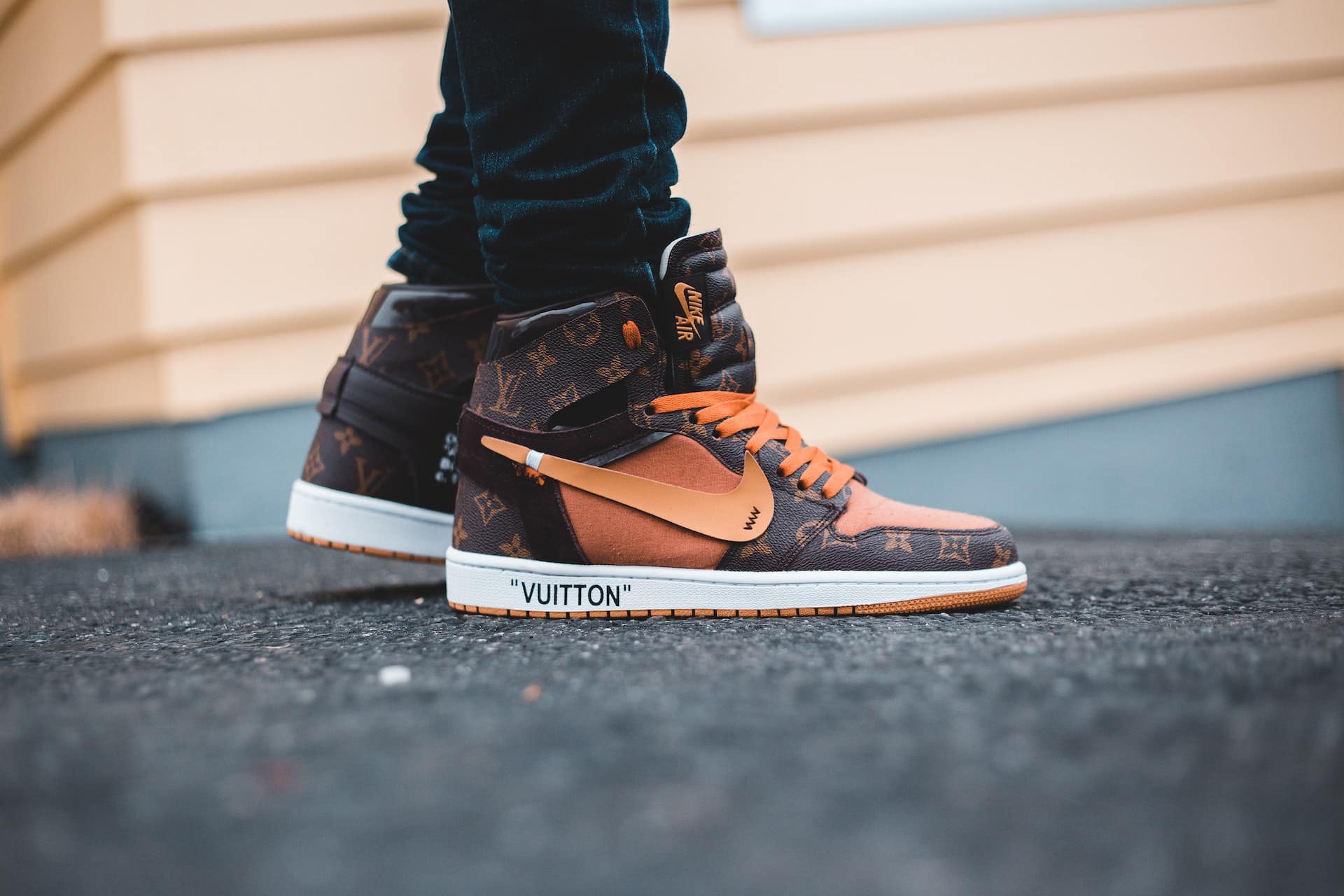 louis-vuitton-pestle-analysis-economic-factors