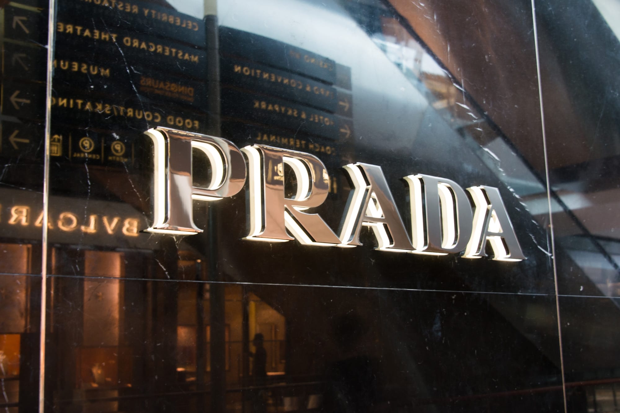 prada-swot-analysis