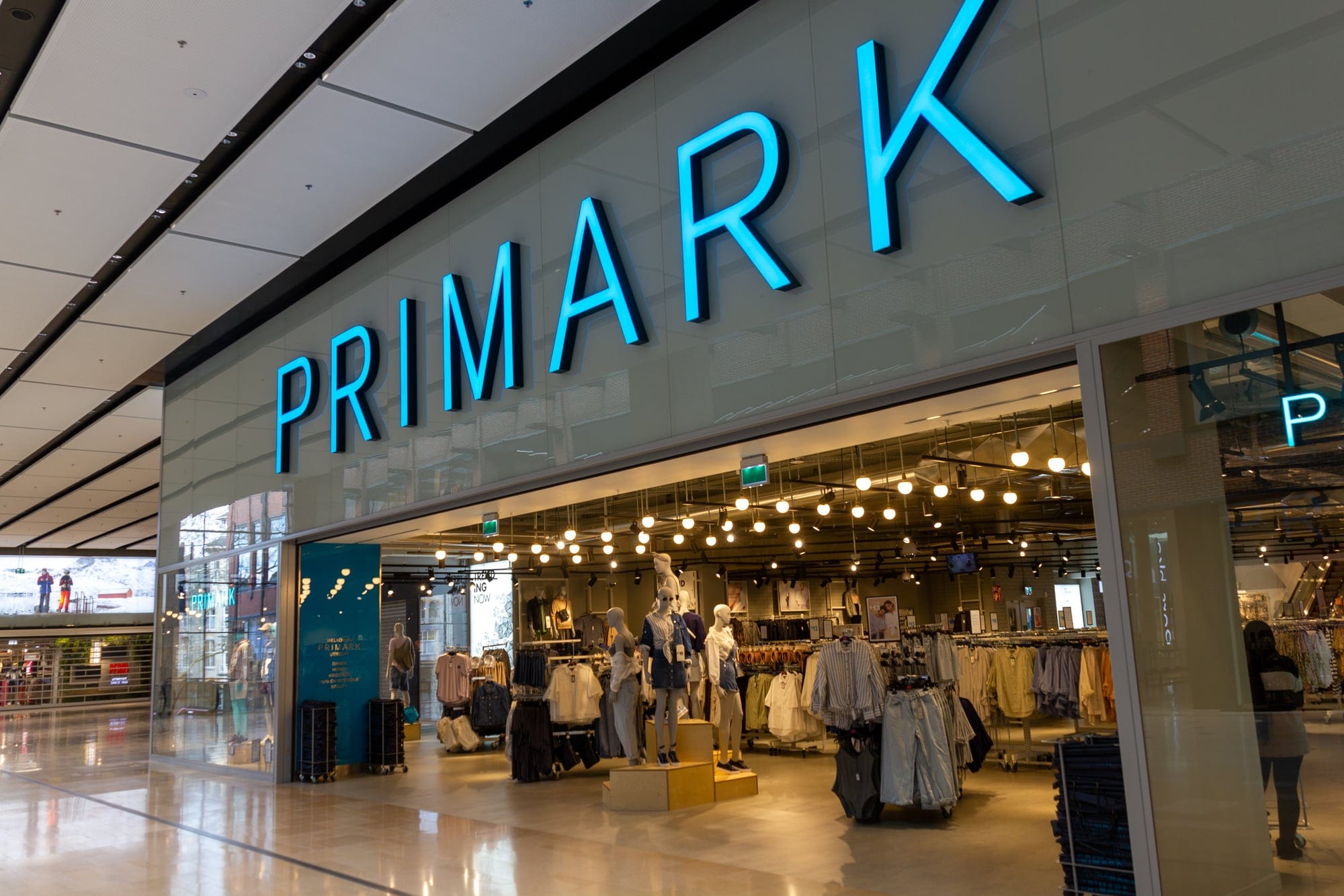 primark-swot-analysis