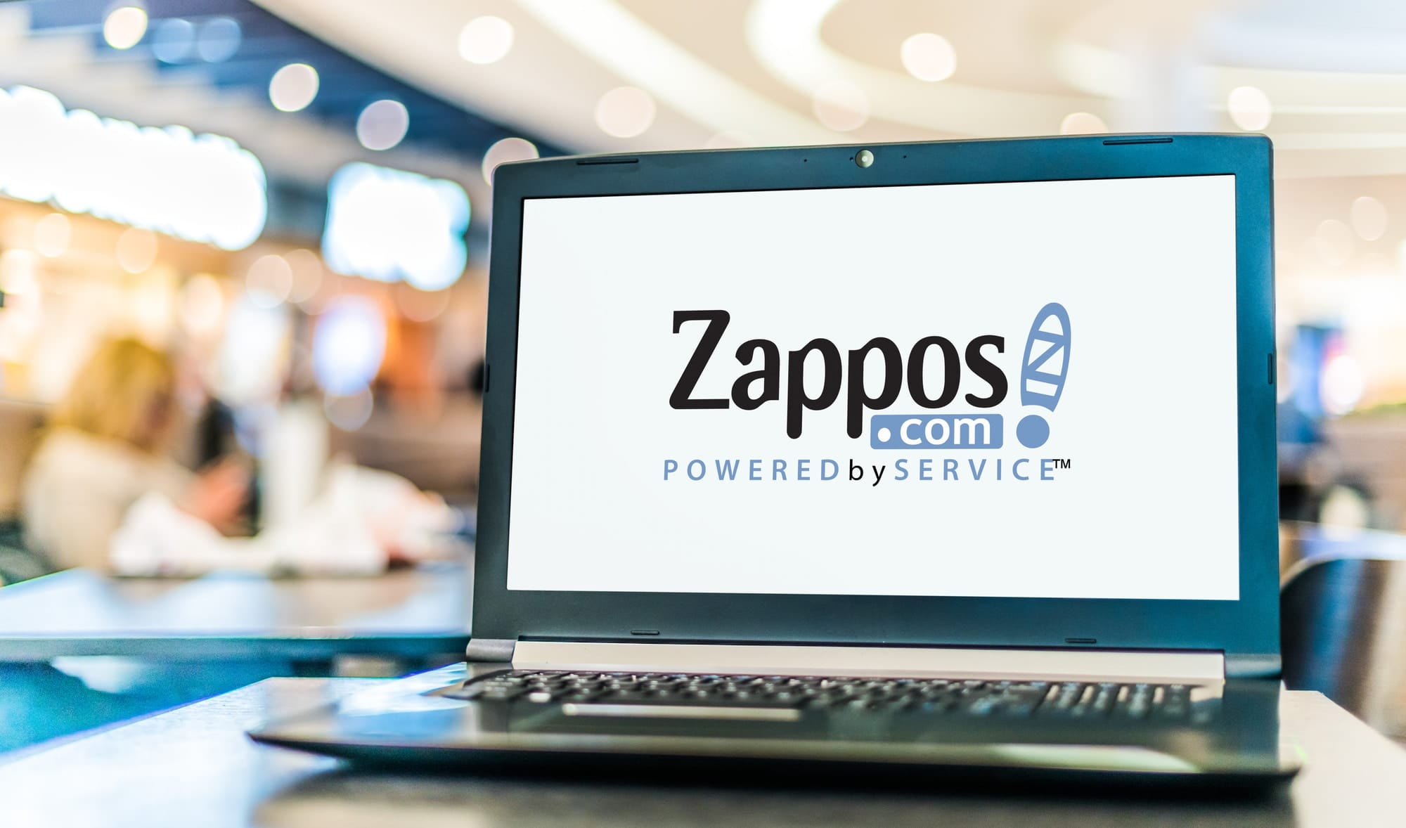 zappos-swot-analysis