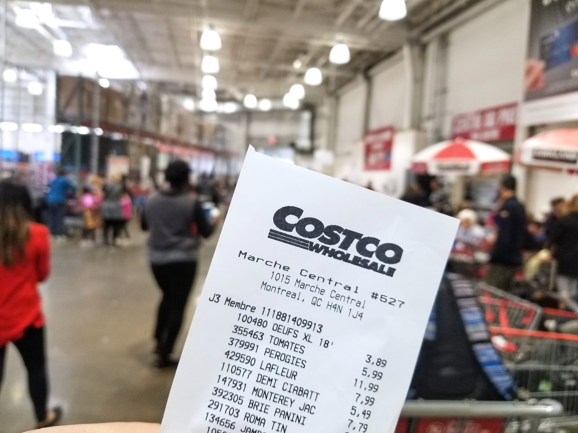 costco-business-model-customer