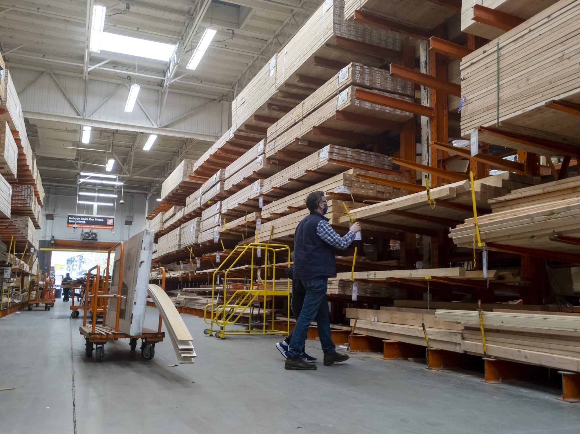 home-depot-swot-analysis-strengths