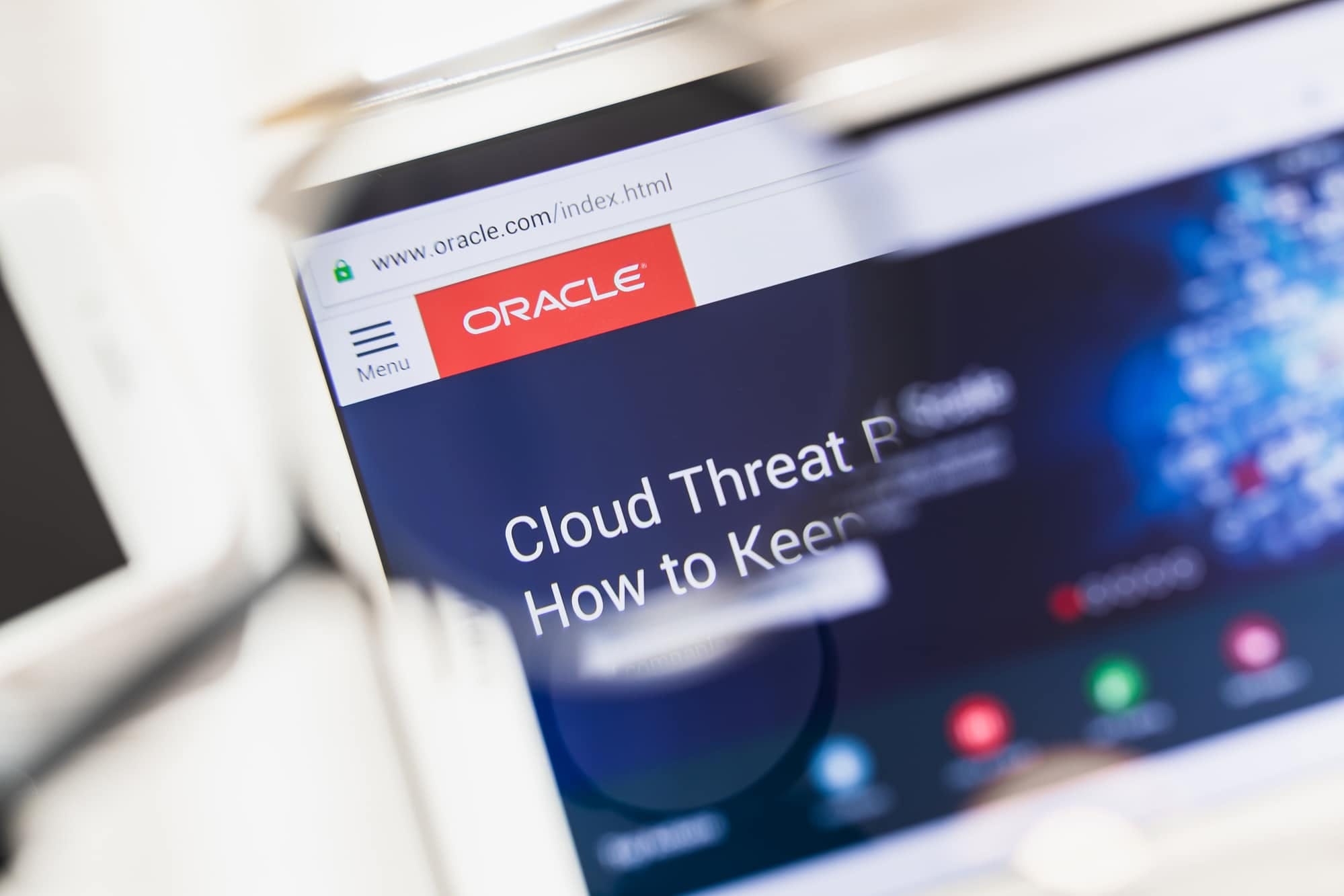 oracle-swot-analysis