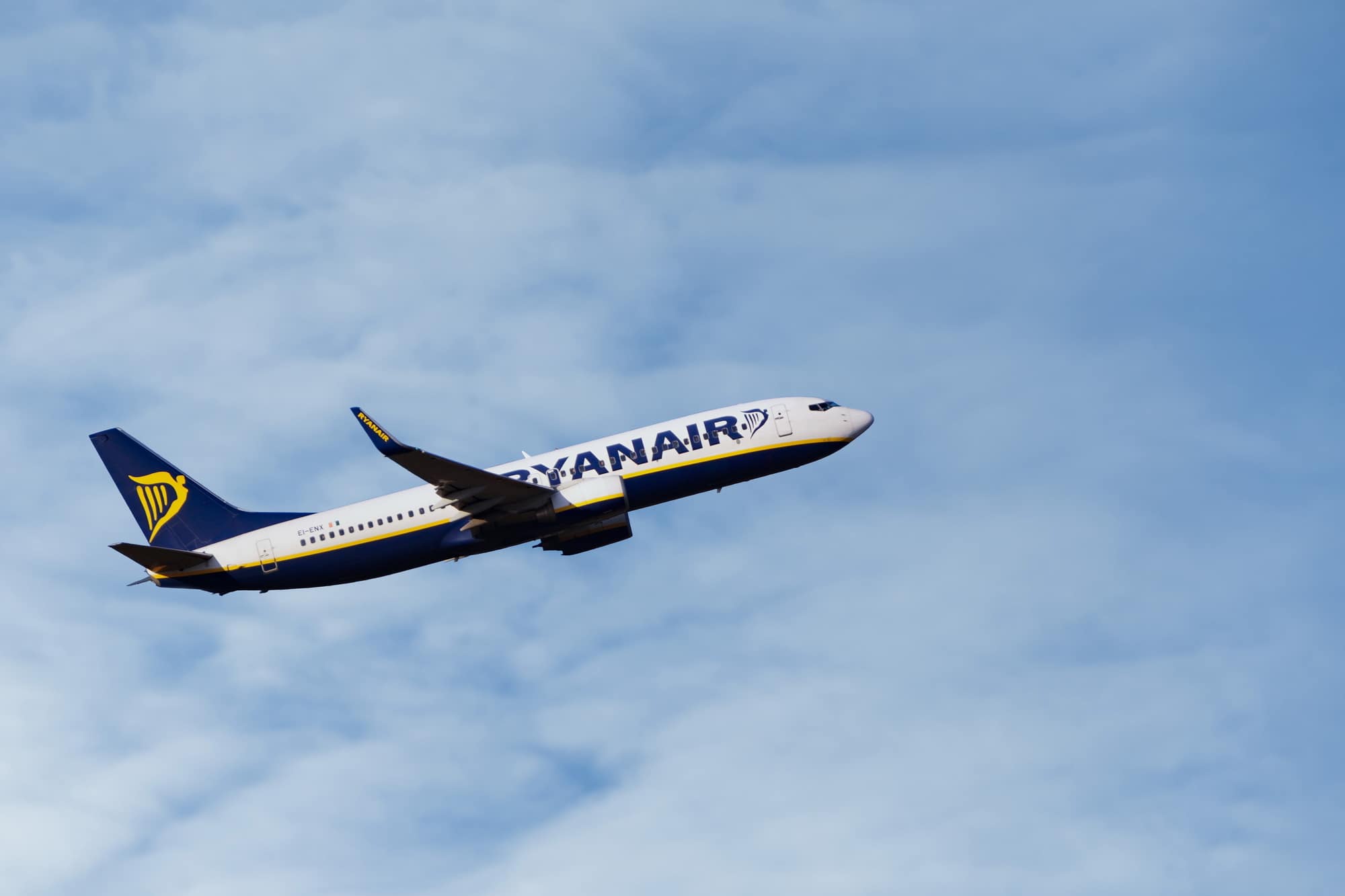 ryanair-pestle-analysis-2020-flying