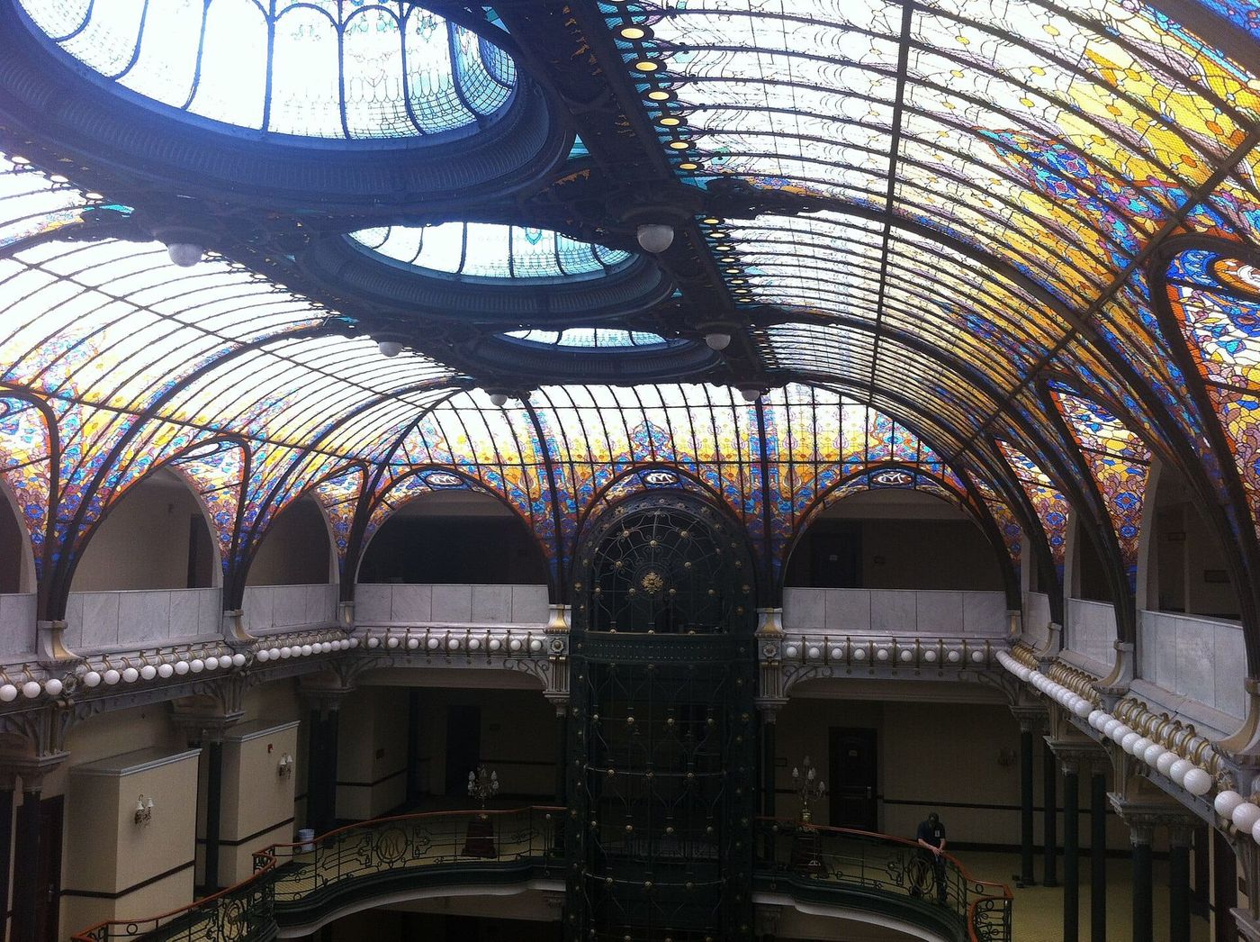 The stained-glass ceiling of the Gran Hotel Ciudad de México