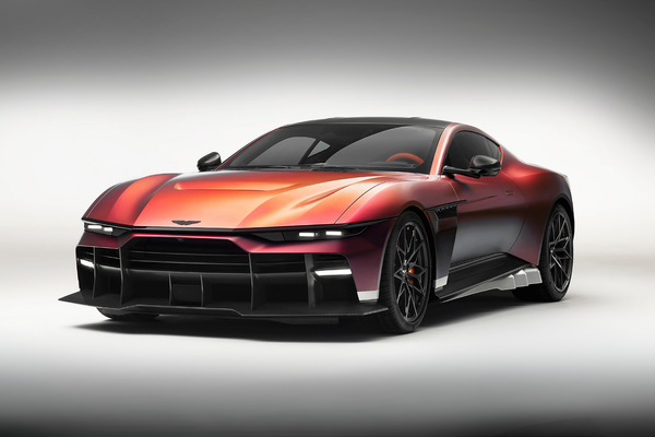 Aston Martin Valen Is the Most Powerful Front-Engine Car Ever Built