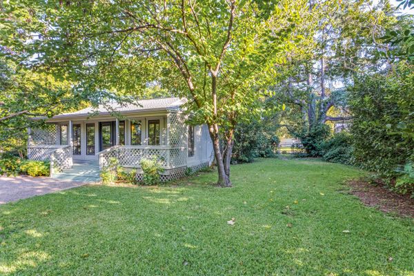 Neighborhood Spotlight: Crestwood, where Downtown Fort Worth meets the Trinity River