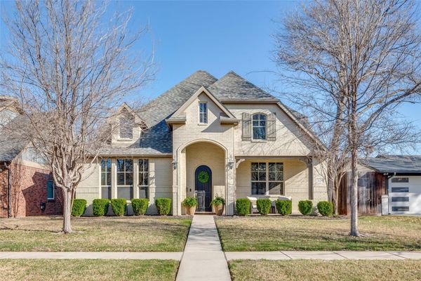 Exterior of 5624 Pershing Avenue, a home in the walkable neighborhood of Westside Fort Worth, Texas.