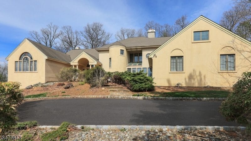 15 Glenview Dr, Warren Township, NJ