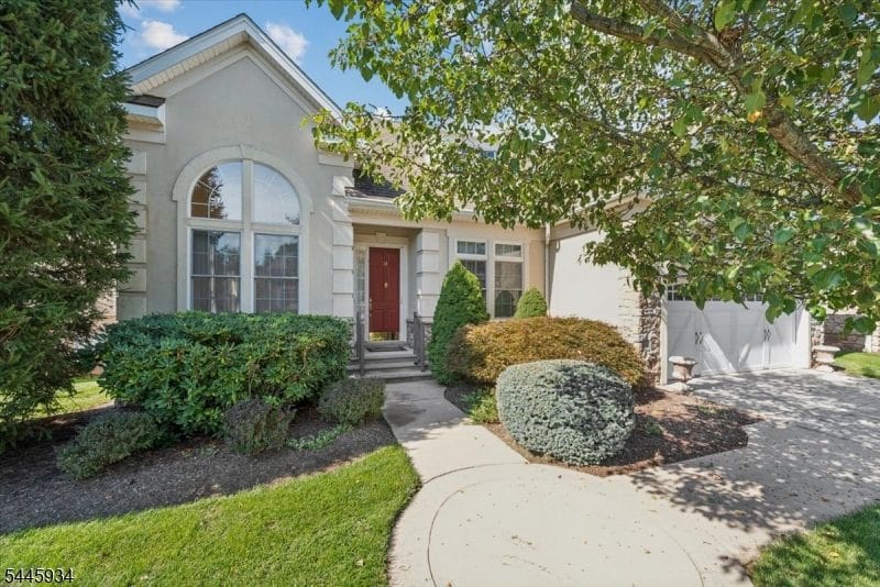 14 Johns Drive, Warren Township, NJ