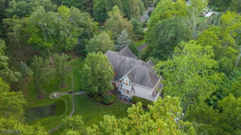 16 Trinity Pl, Warren Township, NJ