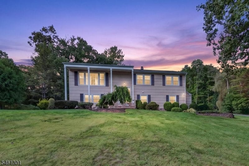 3 Debby Ln, Warren Township, NJ