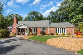 15 Ferguson Rd, Warren Township, NJ