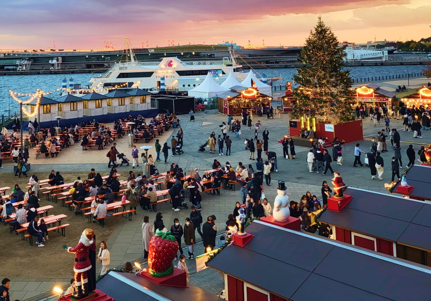 Yokohama Red Brick Warehouse Harbor decorated festively for the Christmas Market
