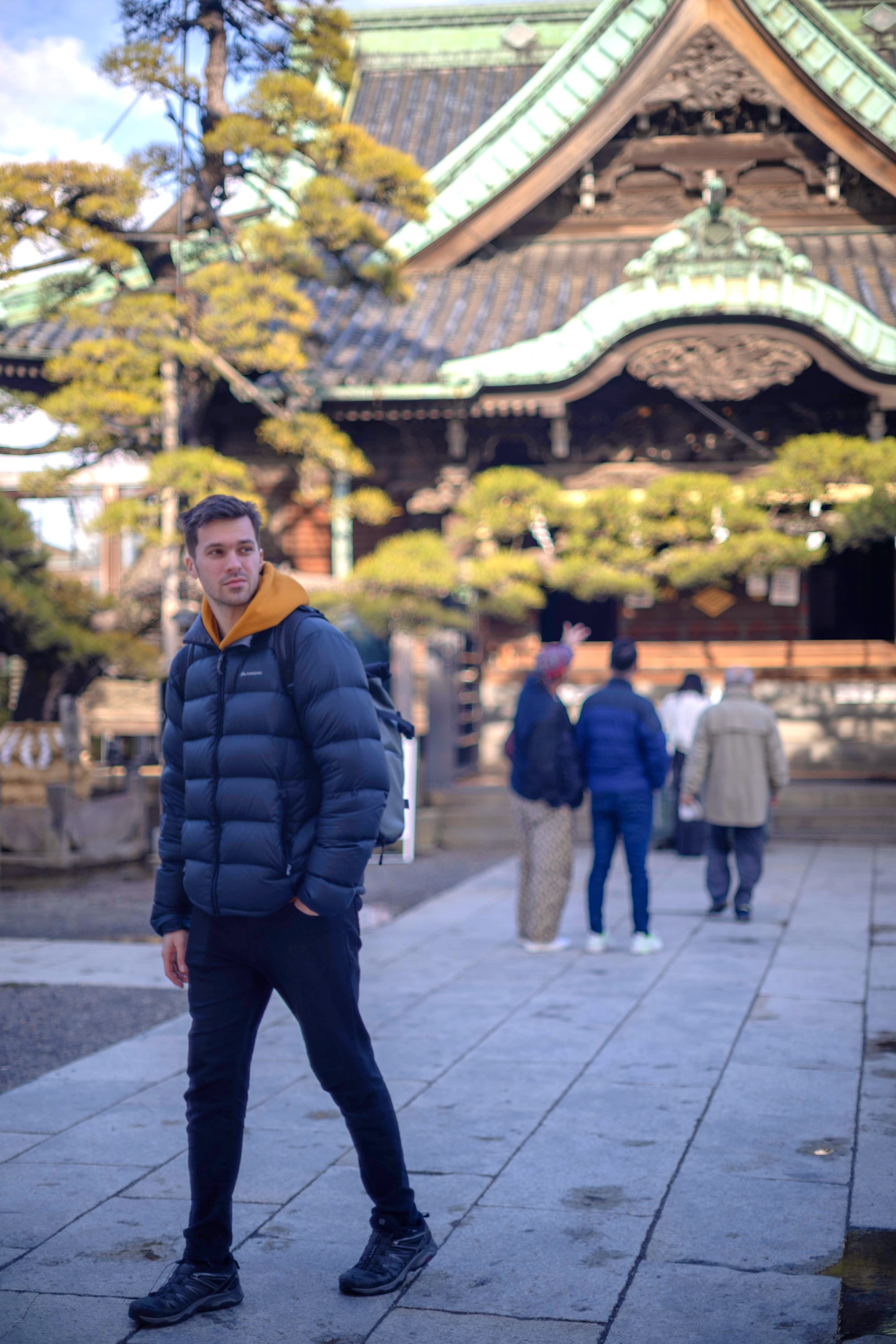 A young man outside of Taishakutens gates in front of the main temple