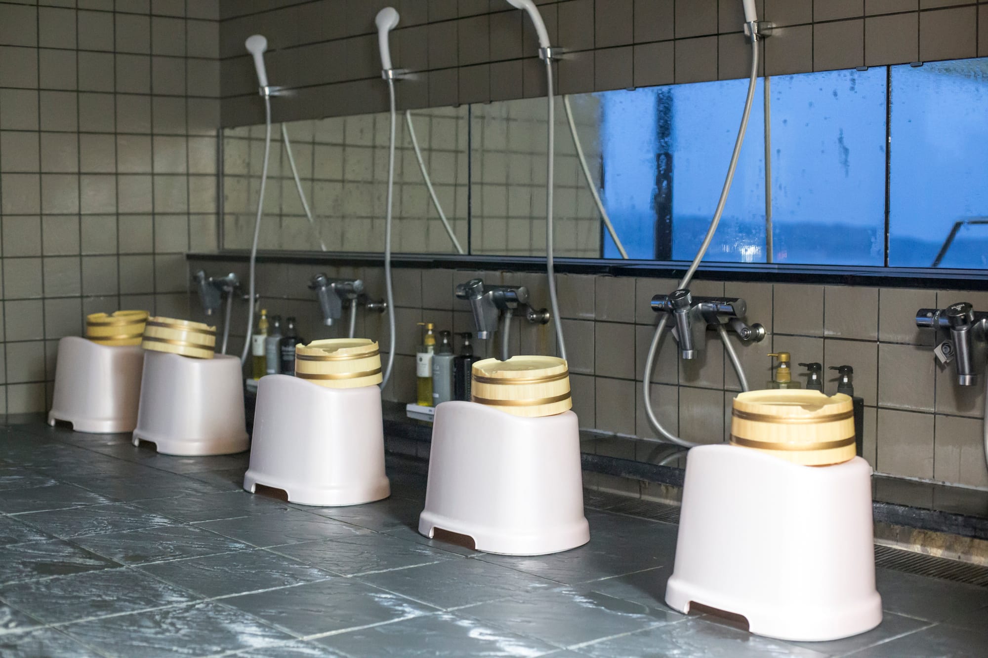 Shower stations in Japanese Onsen
