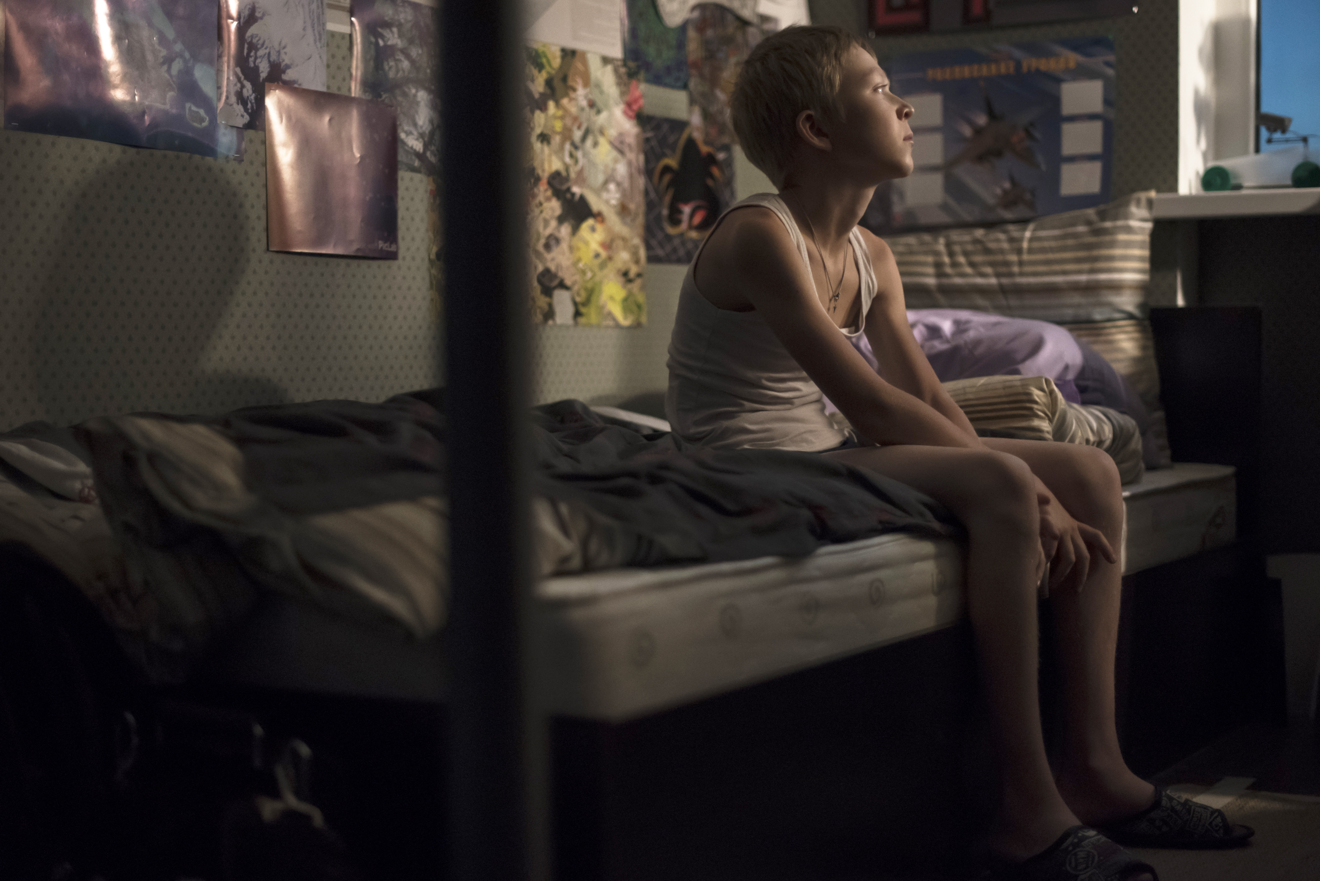 LOVELESS_bed-brighter